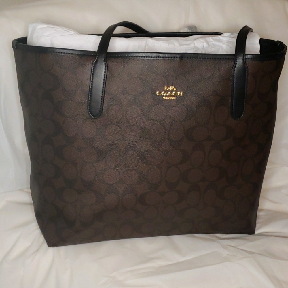 Coach purse Lg tote Blk/Brn